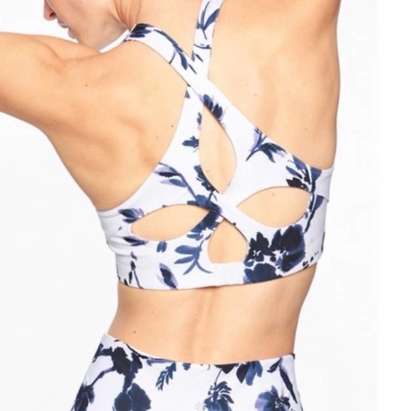Athleta Other - ATHLETA SPORTS BRA WHITE WATER FLOWER HIGH NECK SMALL